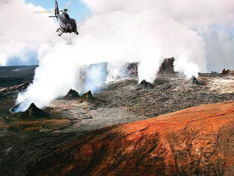 Big Island Volcano Deluxe Helicopter Tour