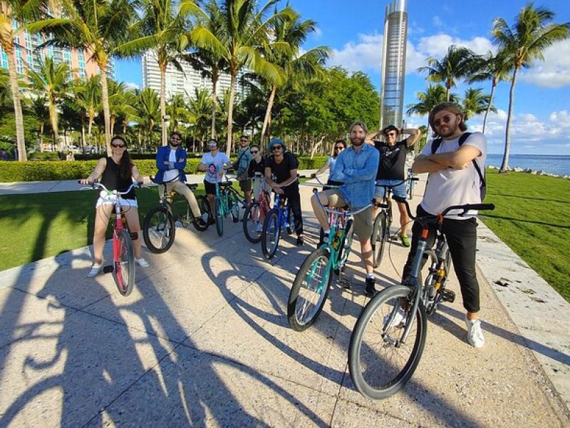 South Beach Art Deco by Bike in French