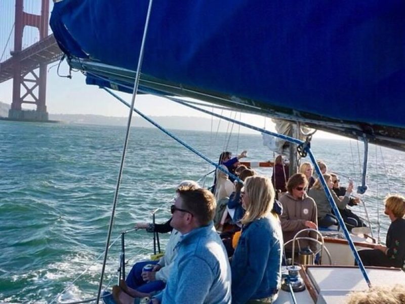 1.5-Hour San Francisco Bay Sailing Tour