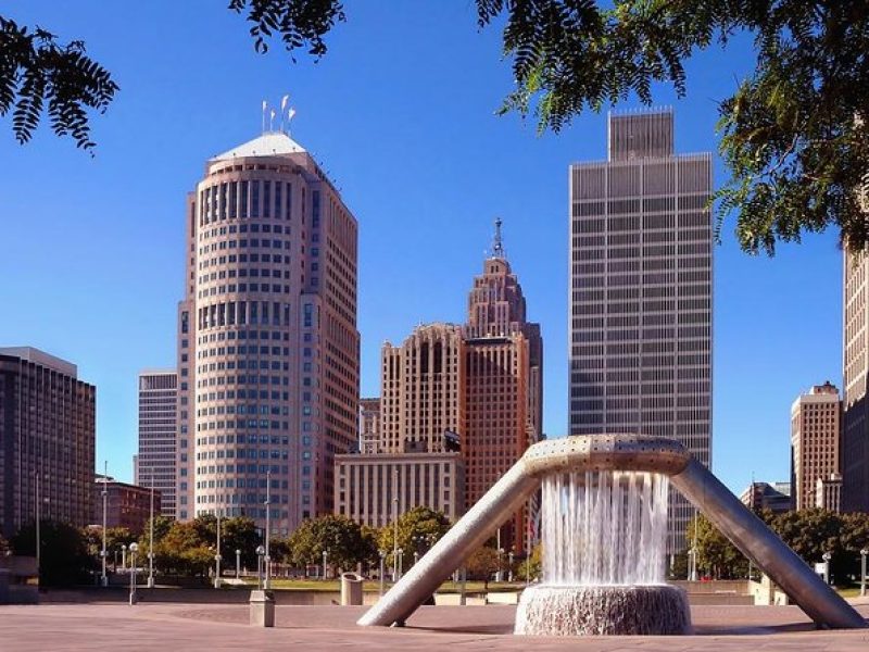 Self-Guided Scavenger Hunt: Detroit Roll Through Motor City