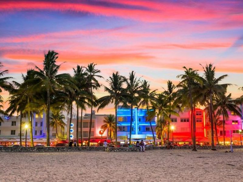 Self Guided Scavenger Hunt: Miami Beach Colors & Culture