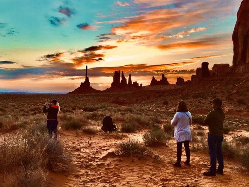 Sunrise Tour of Monument Valley