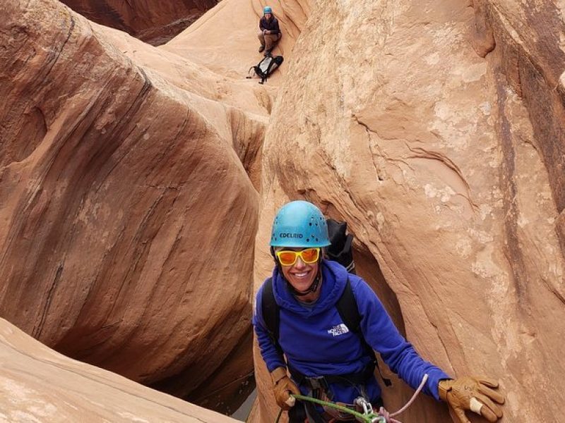 Private 3/4 Day Canyoneering Tour in Moab