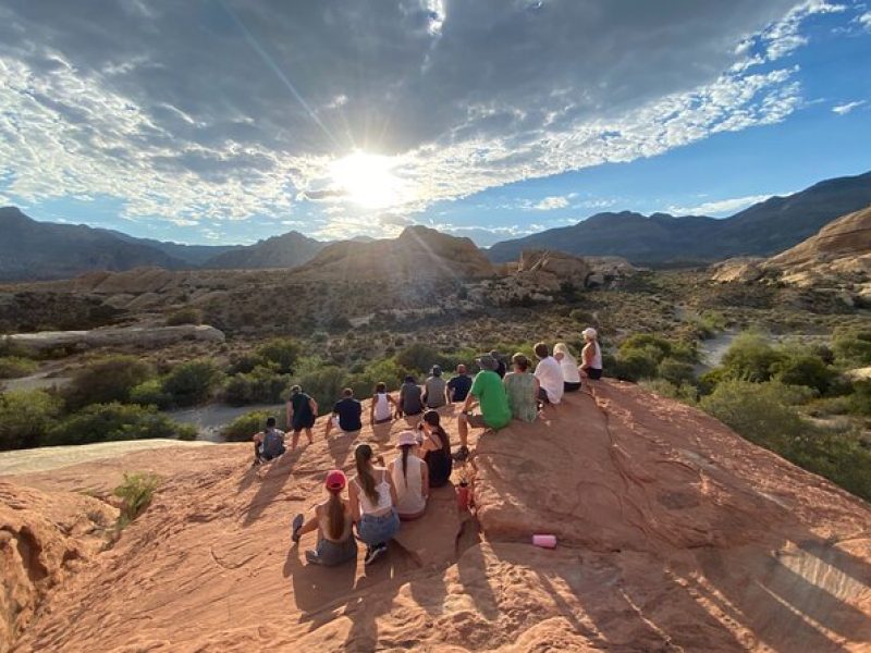 Sunset Hike and Photography Tour near Red Rock with Optional 7 Magic Mountains