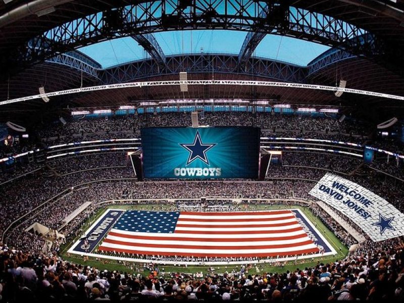 3hr Dallas Cowboys Stadium Small Group Tour with Transportation