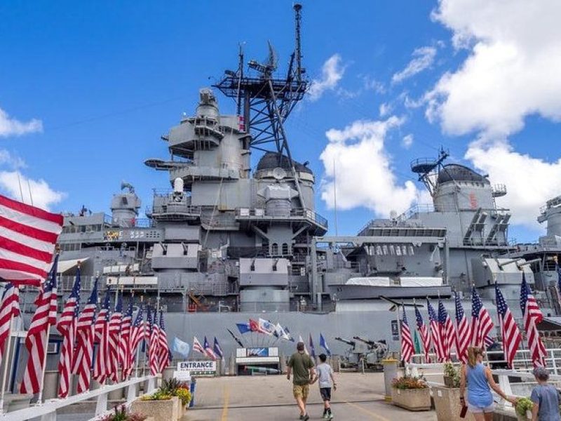 Pearl Harbor USS Arizona Memorial & Battleship Missouri