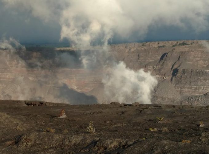 Volcanoes National Park and Hilo Private Tour