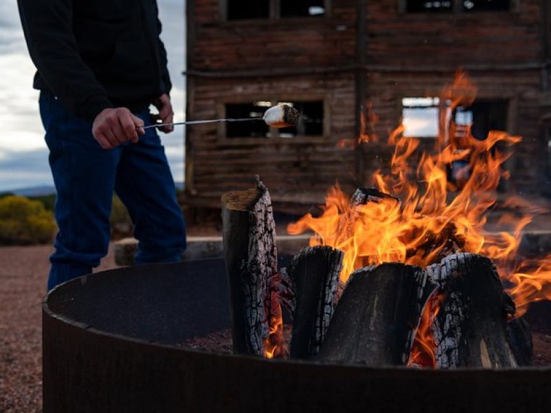 Campfire S'mores and Stars Tour in Kanab