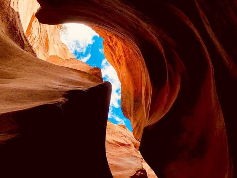 Peekaboo Slot Canyon Jeep Tour