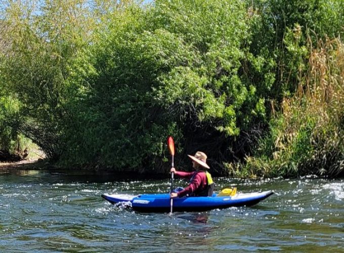 1 Person Inflatable Kayak Full-Day Rental – Transporting is required