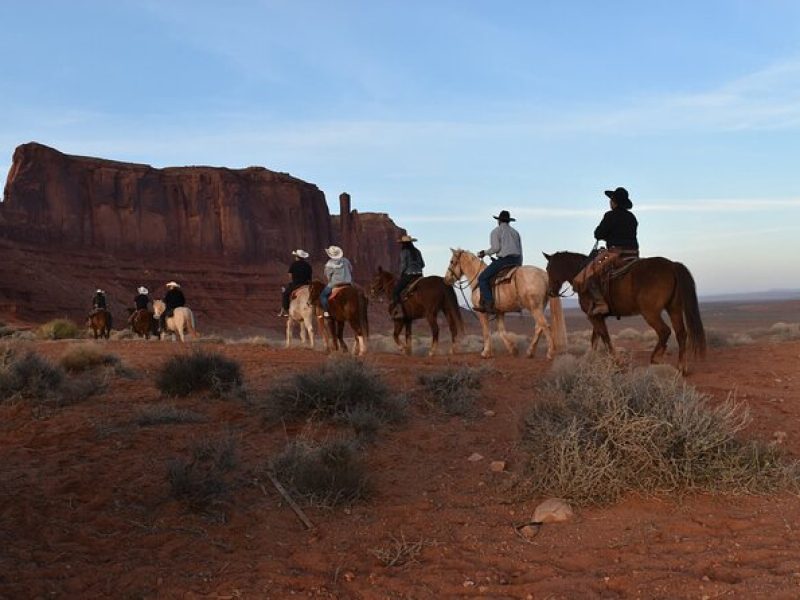 2 Hour Monument Valley Horseback Tour