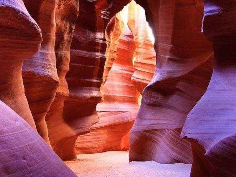 Upper or Lower Antelope Canyon Day Trip from Las Vegas