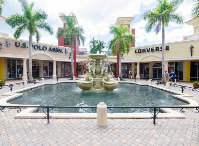 Private Shopping Tour from Fort Myers Hotels to Miromar Outlets