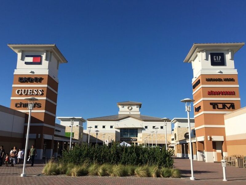 Private Shopping Tour from Dallas Hotels to Grand Prairie Outlets