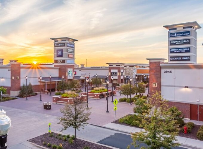 Private Shopping Tour from Minneapolis to Twin Cities Outlets