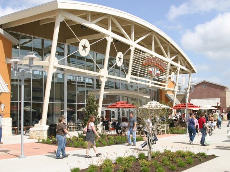 Private Shopping Tour from Houston to Houston Premium Outlets