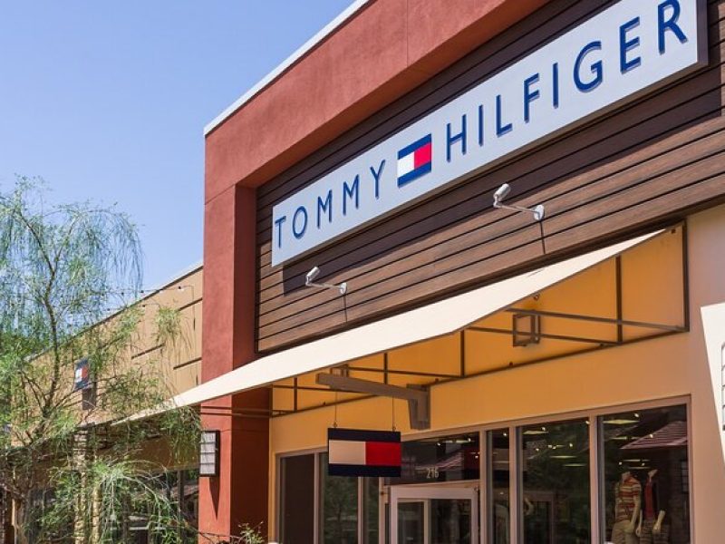 Private Shopping Tour from Phoenix to Tanger Outlets Phoenix