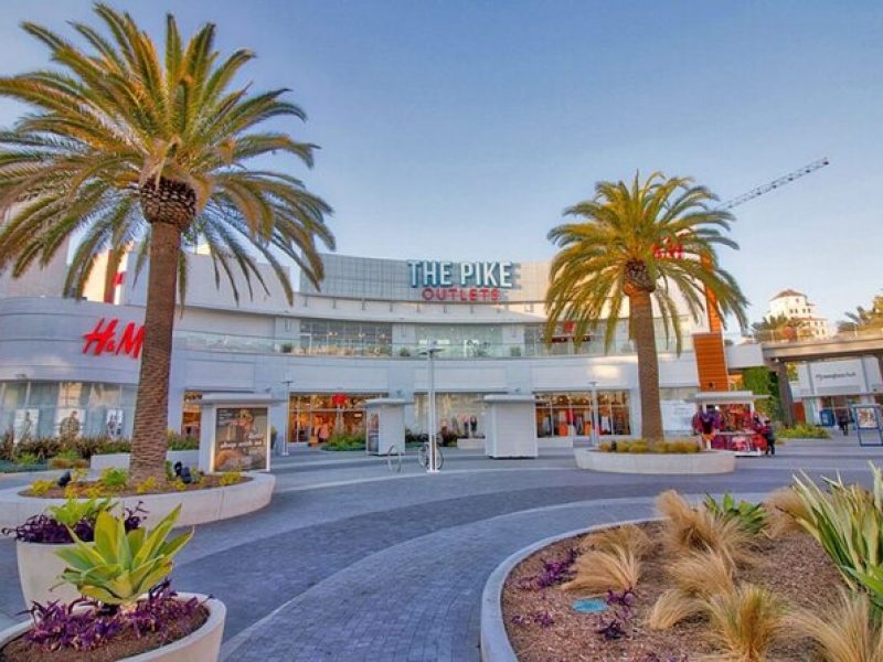 Private Shopping Tour from Los Angeles Hotels to The Pike Outlets