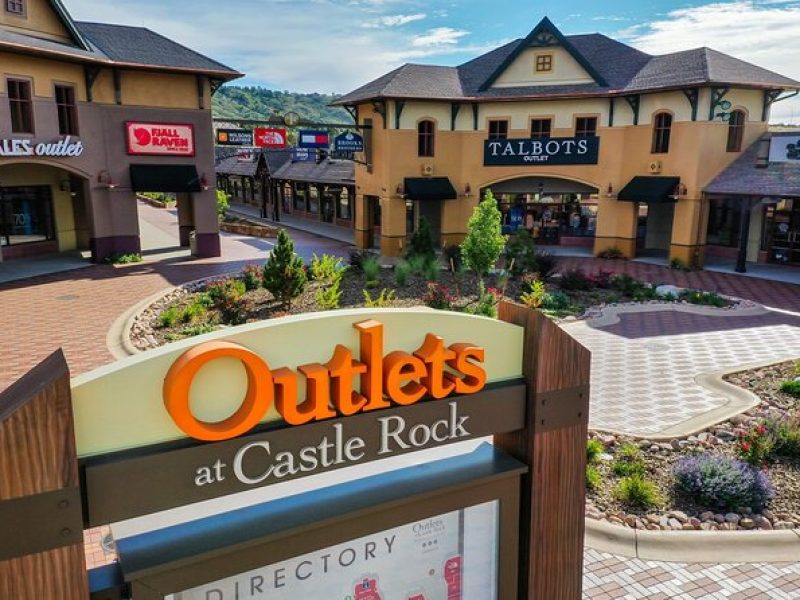 Private Shopping Tour from Denver to Outlets at Castle Rock