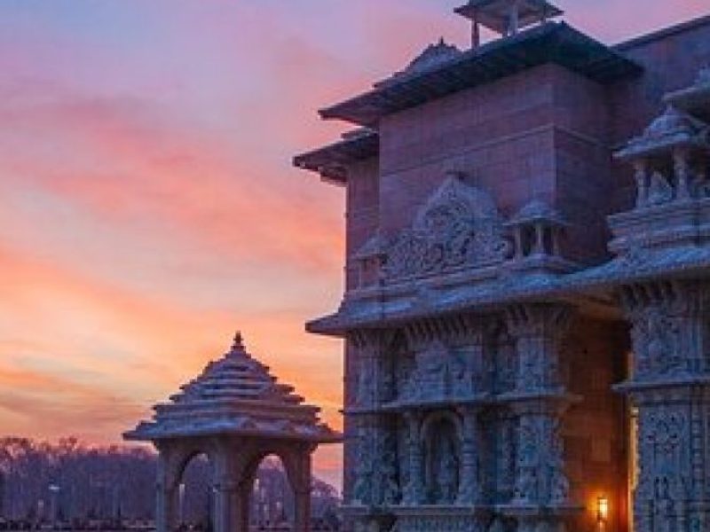 BAPS Shri Swaminarayan Mandir&Longwood Gardens 1-Day Tour from NY