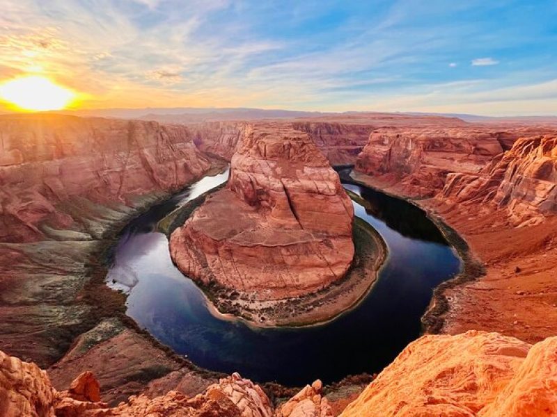 Lower Antelope Canyon and Horseshoe Bend Day Tour with Lunch