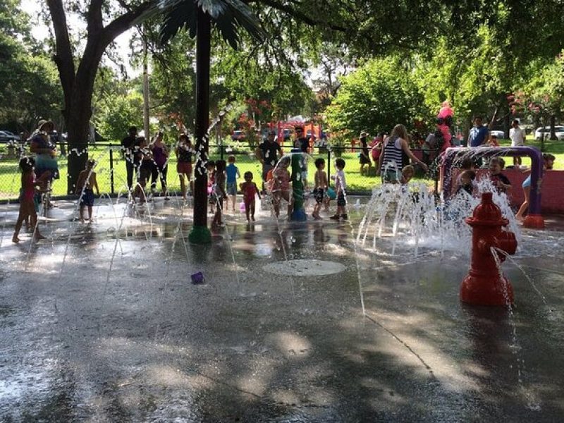 3 Hour Local Splash Pad Tour on an E-Bike