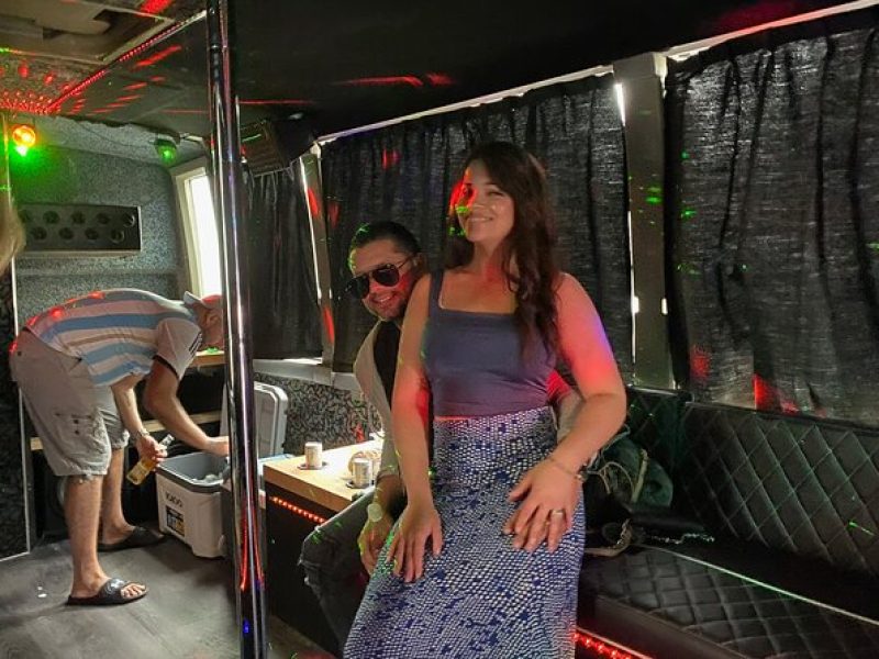 2-hour Party Bus Traveling to Miami Downtown, Brickell and Little Havana