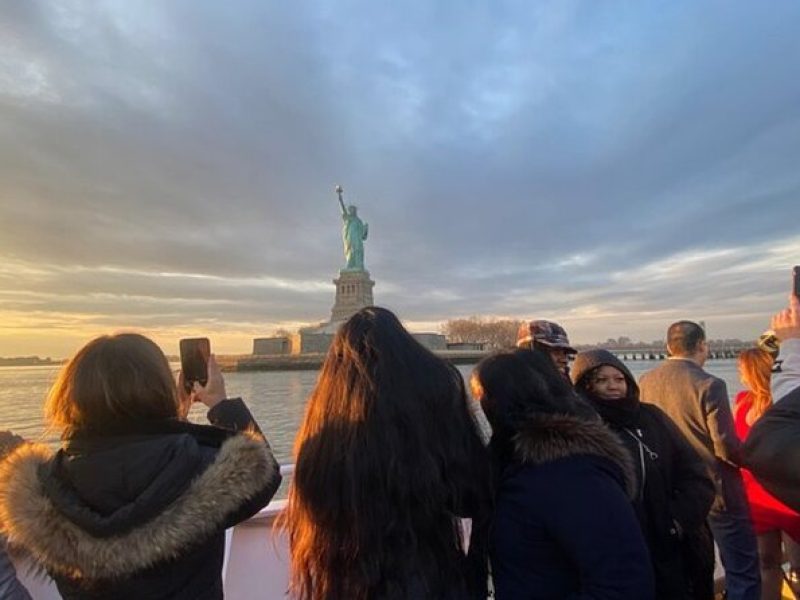 NYC Combo: Statue of Liberty Cruise, St Patrick's Cathedral & Moma entrance