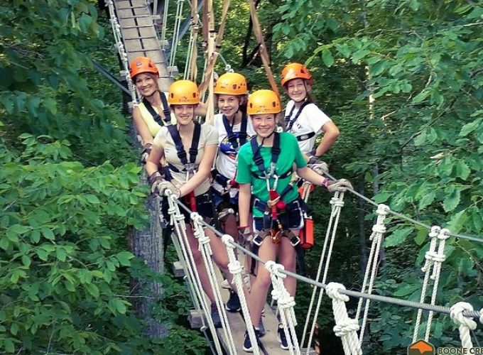 Fully Guided Zipline Canopy Tour through Kentucky River Palisades