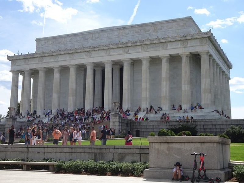 Washington DC Monuments self-guided walking tour & scavenger hunt