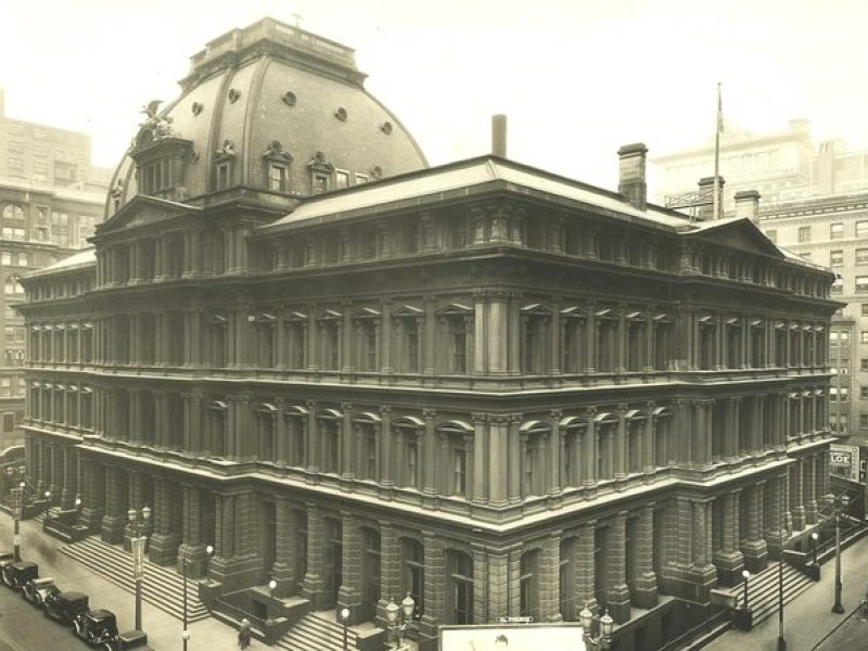 Landmarks Downtown-East Walking Tour