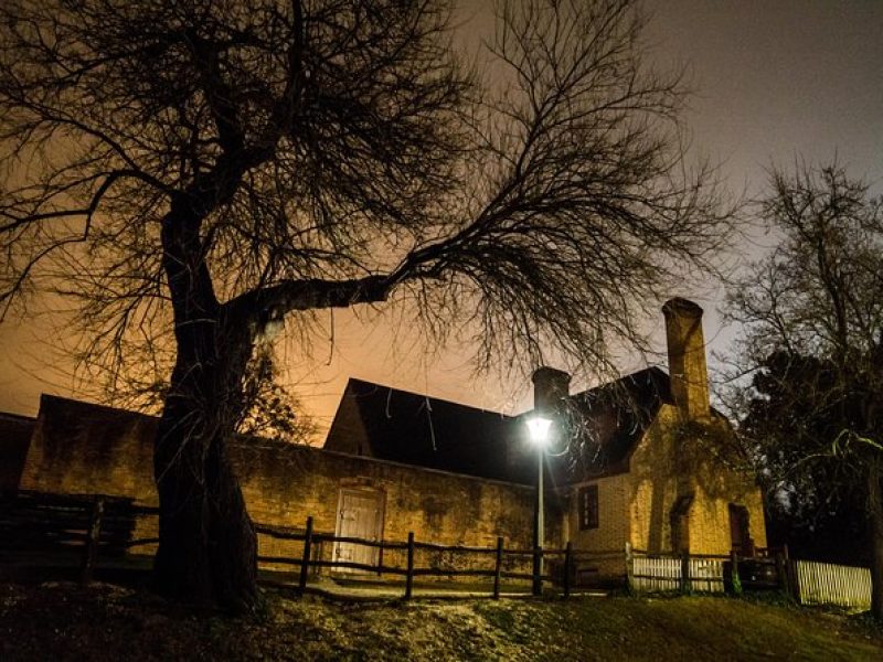 Colonial Ghosts Tour By US Ghost Adventures