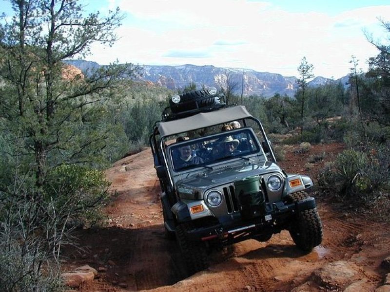 Diamondback Gulch 4×4 Open-Air Jeep Tour in Sedona