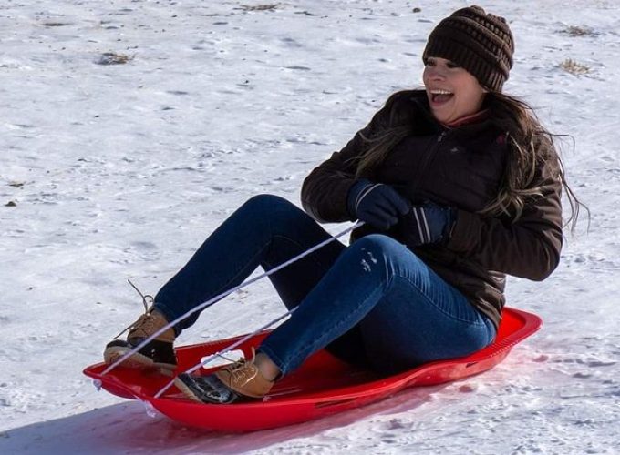 Rocky Mountain National Park Tour – Hidden Valley Sledding Tour