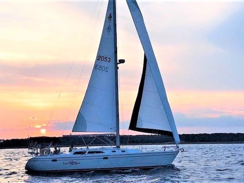 Private Hilton Head Sunset Sailing Tour with Dolphin Watching