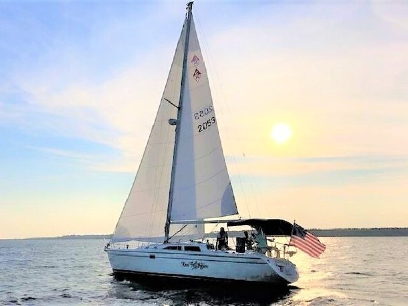 2 – Hour Private Hilton Head Morning Dolphin Watching / Sail