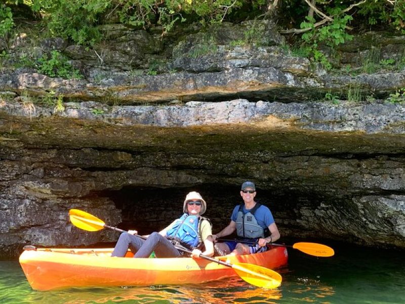 Cave Point Kayak Tour