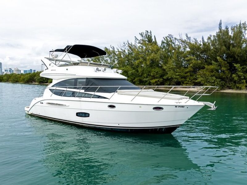 42 Ft Private Yacht Miami, rent for 2 our 4 hours, for 12 people