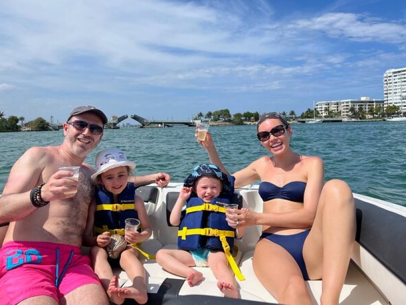 Boat Tour Adventure in Miami: Celeb Homes, Snorkeling Fun & more!