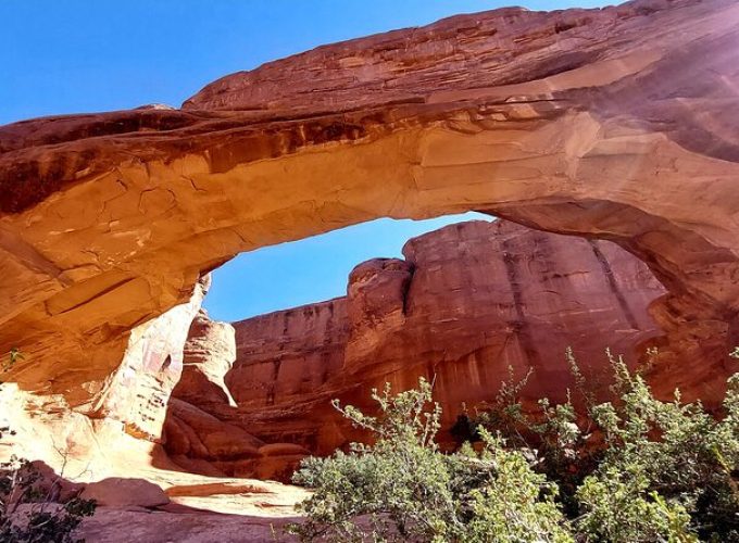 Arches NP Hidden Arches Solitaire Desert Hike Private