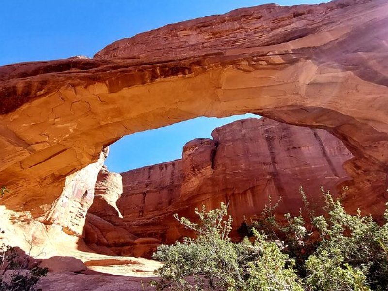 Arches NP Hidden Arches Solitaire Desert Hike Private