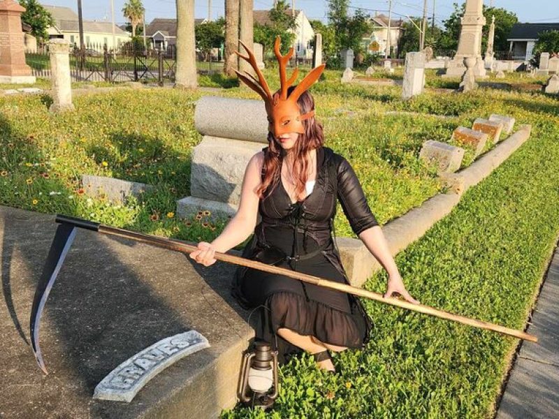 Secret Society Cemetery Walking Tour in Galveston