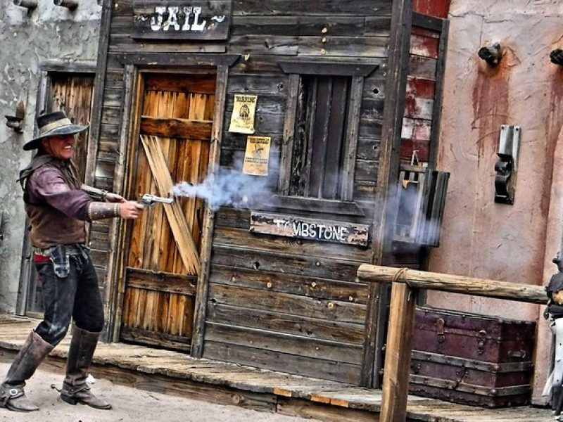 Gunfight Show Old Tombstone