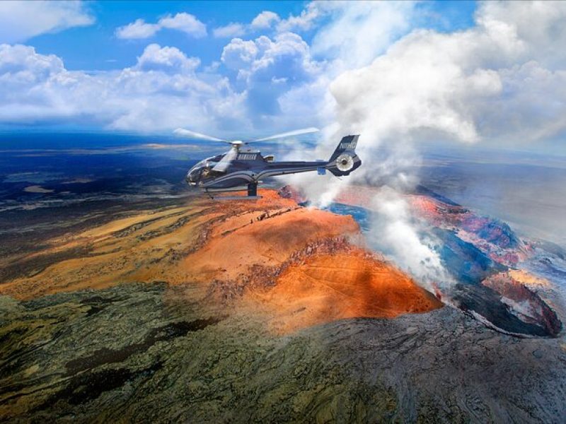 Exclusive Landing with Spectacular Big Island Helicopter Tour