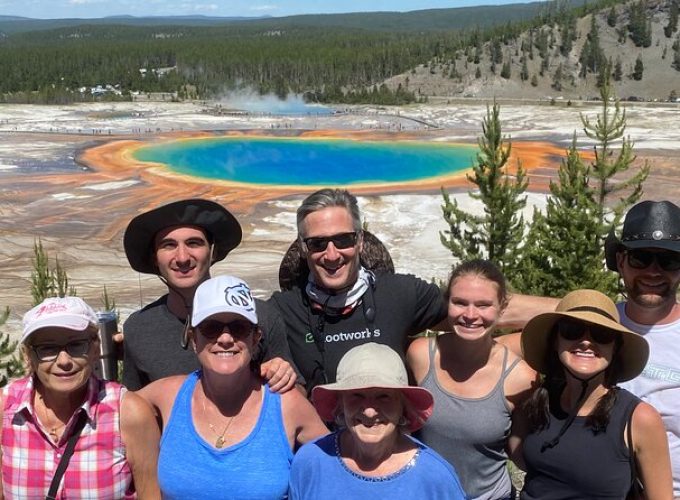 4 Person Full-Day PRIVATE Yellowstone Tour in a Raised Roof Van- Picnic Lunch