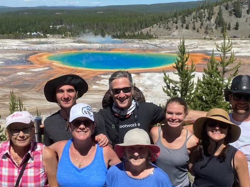 4 Person Full-Day PRIVATE Yellowstone Tour in a Raised Roof Van- Picnic Lunch