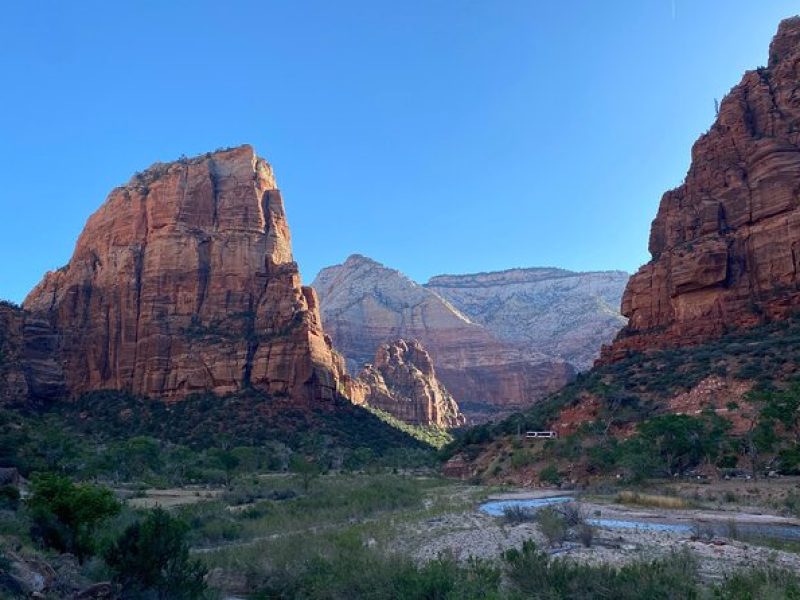 Zion National Park: Private Guided Hike & Picnic