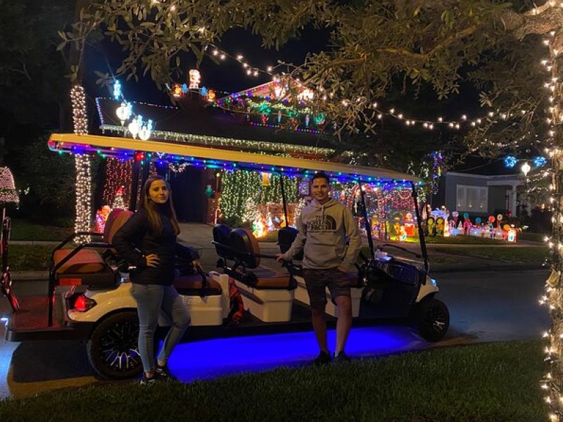 Christmas Lights Wonderland Deluxe Golf Cart Guided Tour in Tampa