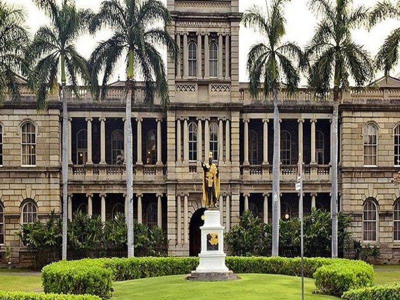 Arizona Memorial Pearl Harbor & Historic Honolulu City Tour departing Maui