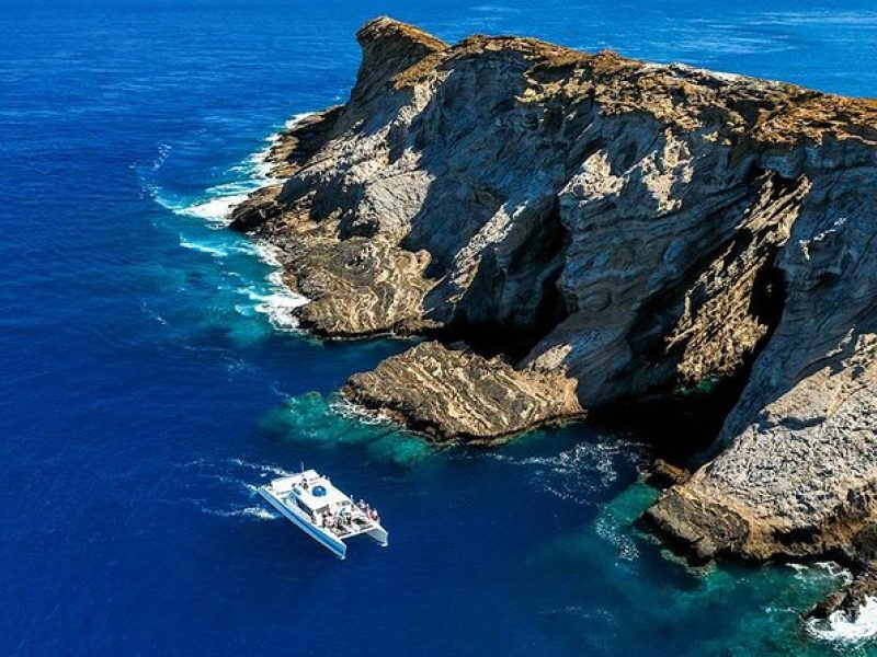 Ni'ihau and Na Pali Coast Snorkel Boat Tour